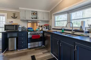 75070 Marie Dr, Lawton, MI 49065 - Photo 6
