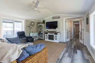 75070 Marie Dr, Lawton, MI 49065 - Photo 16