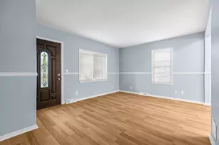 35809 Manila Ave, Westland, MI 48186 - Photo 10