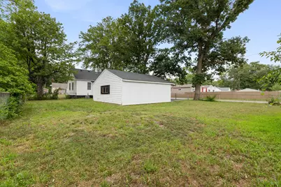 35809 Manila Avenue, Westland, MI 48186 - Photo 8