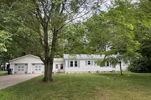67702 S Ridgewood Dr, South Haven, MI 49090 - Photo 1