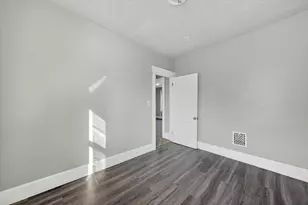 2966 Harding St, Detroit, MI 48214 - Photo 50