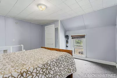 186 W 8th Street, Holland, MI 49423 - Photo 32