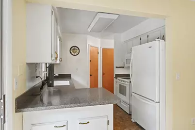 209 Cherry Hill Street, Kalamazoo, MI 49006 - Photo 6