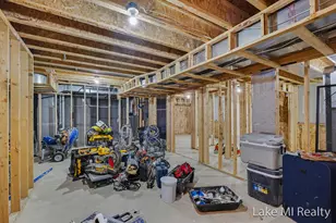 5655 Courtney Lynn Ct, Wyoming, MI 49418 - Photo 22