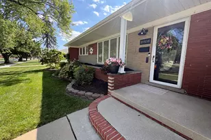 8908 Fox Ave, Allen Park, MI 48101 - Photo 2