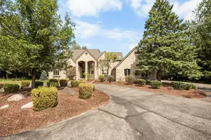 2086 Valleyview Dr, Ann Arbor, MI 48105 - Photo 4