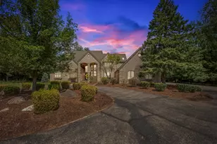 2086 Valleyview Dr, Ann Arbor, MI 48105 - Photo 2