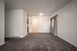 982 Desoto Ave, Ypsilanti, MI 48198 - Photo 8