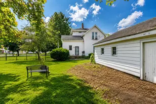 214 N Gremps St, Paw Paw, MI 49079 - Photo 8