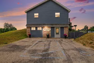 117 N Jebavy Dr, Ludington, MI 49431 - Photo 1