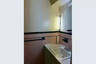 1051 Roberts Street, Muskegon, MI 49442 - Photo 6