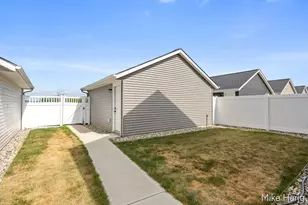 7892 Greendale Dr SE, Byron Center, MI 49315 - Photo 28