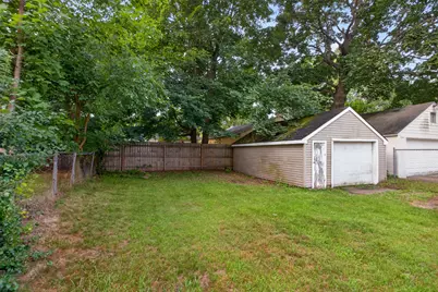 821 Grant Street, Jackson, MI 49203 - Photo 2