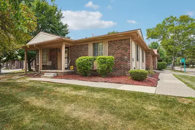 2994 Roundtree Drive, Troy, MI 48083 - Photo 2