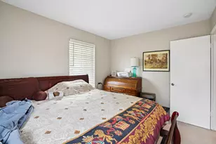 2994 Roundtree Dr, Troy, MI 48083 - Photo 16