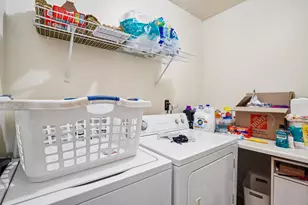 2994 Roundtree Dr, Troy, MI 48083 - Photo 22