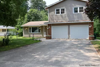 37 S Bear Lake Road, Muskegon, MI 49445 - Photo 2