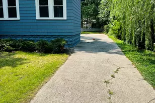 1953 Jiroch St, Muskegon, MI 49442 - Photo 8