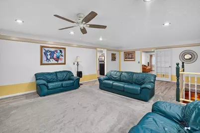 813 Barnes Street, Albion, MI 49224 - Photo 10
