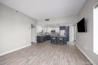 118 Campau Circle NW, Grand Rapids, MI 49503 - Photo 14