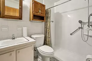 1249 Lakeshore Dr, Muskegon, MI 49441 - Photo 18