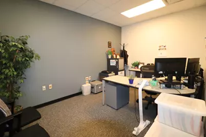 4651 W Dickman Road, Battle Creek, MI 49037 - Photo 18