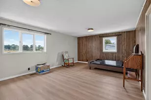 1040 Echo Beach Dr, Jackson, MI 49203 - Photo 14