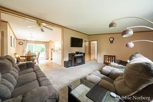 2122 Maple Ln, Hastings, MI 49058 - Photo 8