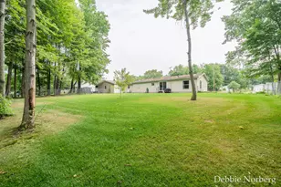 2122 Maple Ln, Hastings, MI 49058 - Photo 32