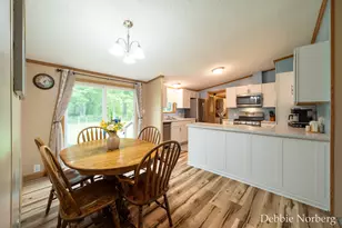 2122 Maple Ln, Hastings, MI 49058 - Photo 10
