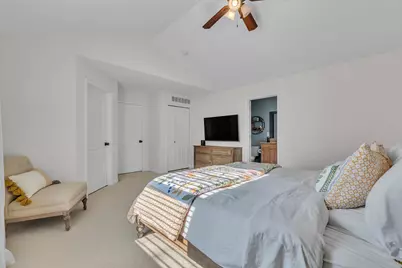 2069 Fountain Park, Keego Harbor, MI 48320 - Photo 24