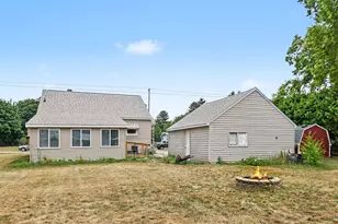 7749 Henry Ave, Jenison, MI 49428 - Photo 4