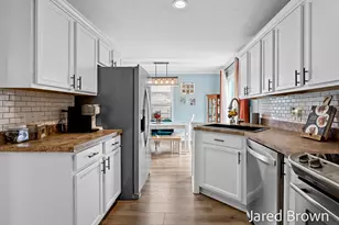 3321 Ridgemont Ct, Zeeland, MI 49464 - Photo 10