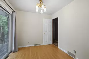 5035 Merritt Rd, Ypsilanti, MI 48197 - Photo 16