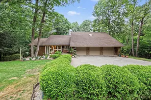 5315 Red Fox Run, Ann Arbor, MI 48105 - Photo 2