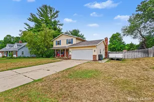 3041 Rapidfall Ct NE, Belmont, MI 49306 - Photo 2