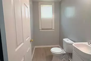668 Pingree St, Detroit, MI 48202 - Photo 12