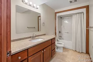 303 Regent St SE, Grand Rapids, MI 49548 - Photo 10