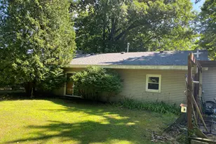 226 Dons Dr, Coldwater, MI 49036 - Photo 8