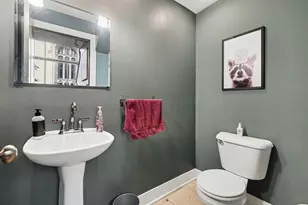 65 Monroe Center St NW, Grand Rapids, MI 49503 - Photo 12