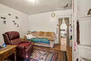 302 N Van Buren St, Paw Paw, MI 49079 - Photo 6