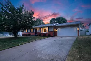 1822 Gentian Dr SE, Kentwood, MI 49508 - Photo 1