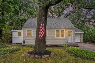 2650 Gaynor Ave NW, Grand Rapids, MI 49544 - Photo 2