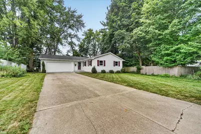 812 Forest Street, Marshall, MI 49068 - Photo 2