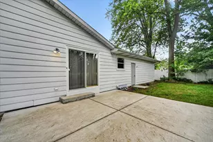 812 Forest St, Marshall, MI 49068 - Photo 32