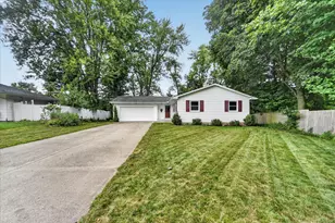 812 Forest St, Marshall, MI 49068 - Photo 4