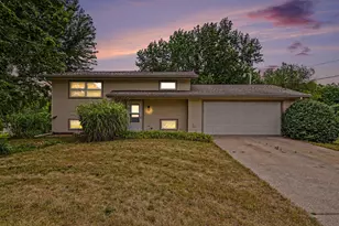 2785 Eaman Rd, Benton Harbor, MI 49022 - Photo 1