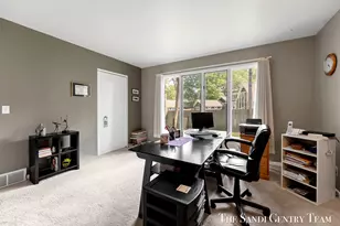 1190 Harbor Point Dr, Norton Shores, MI 49441 - Photo 34