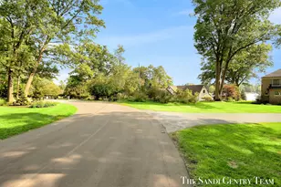 1190 Harbor Point Dr, Norton Shores, MI 49441 - Photo 48